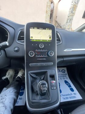 
									RENAULT SCENIC CC 1.5 DCI 110 CV SPORT EDITION full								